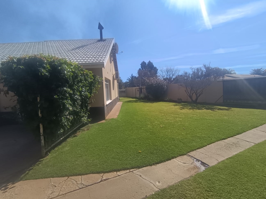 3 Bedroom Property for Sale in Carters Glen Northern Cape